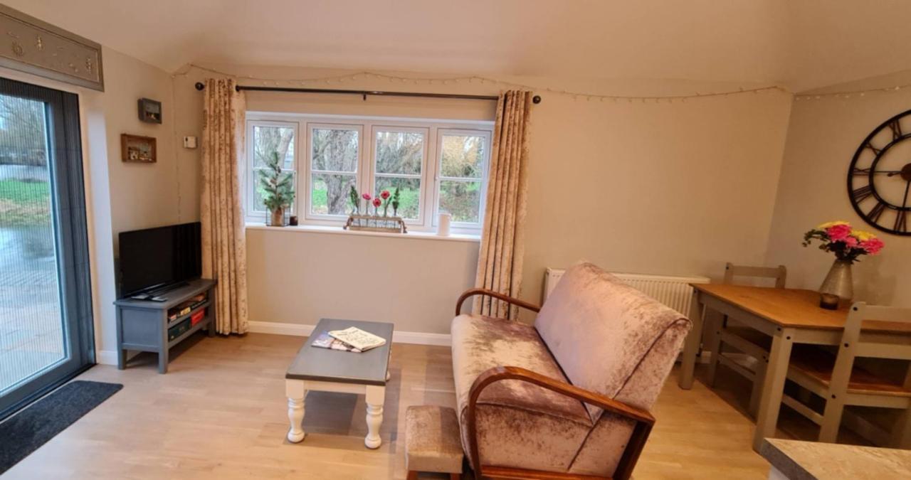 Stoke Ferry River Cottage מראה חיצוני תמונה