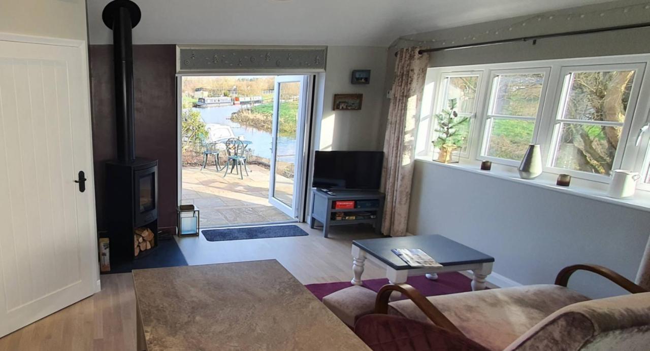 Stoke Ferry River Cottage מראה חיצוני תמונה